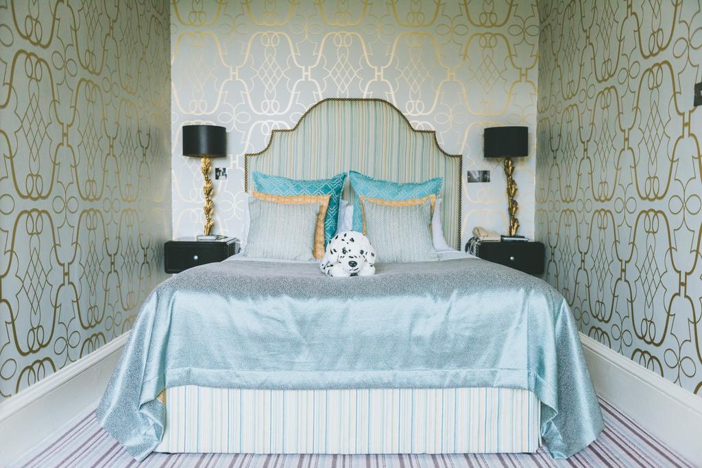 The Coed-Y-Mwstwr Hotel Bridgend  Extérieur photo