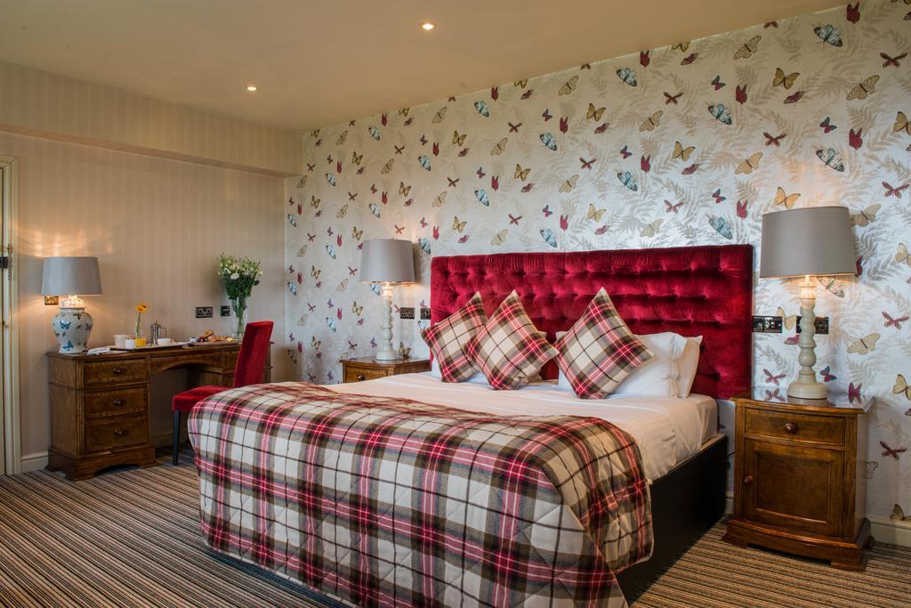 The Coed-Y-Mwstwr Hotel Bridgend  Extérieur photo