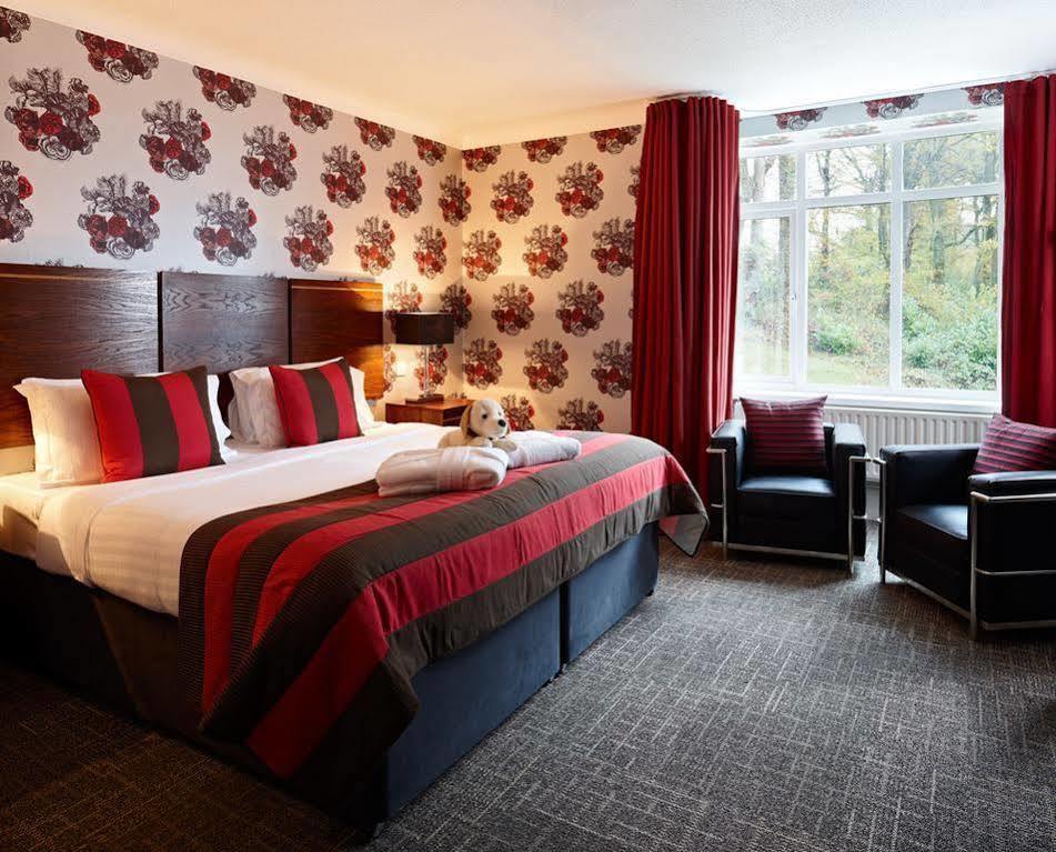 The Coed-Y-Mwstwr Hotel Bridgend  Extérieur photo